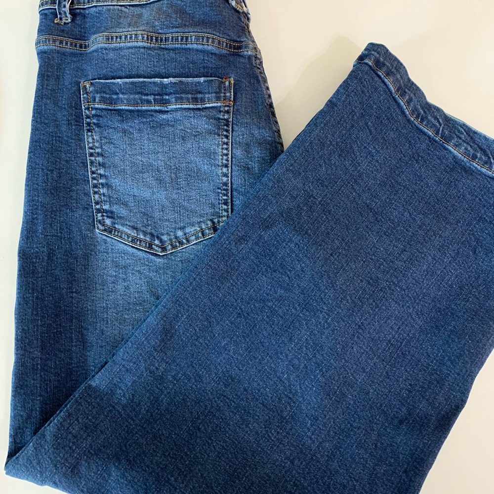 Le Chateau Dark Blue Straight Jeans